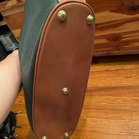 Vintage Ghurka shoulder bag. Absolutely gorgeous! No flaws inside or out. - Picture 10 of 15